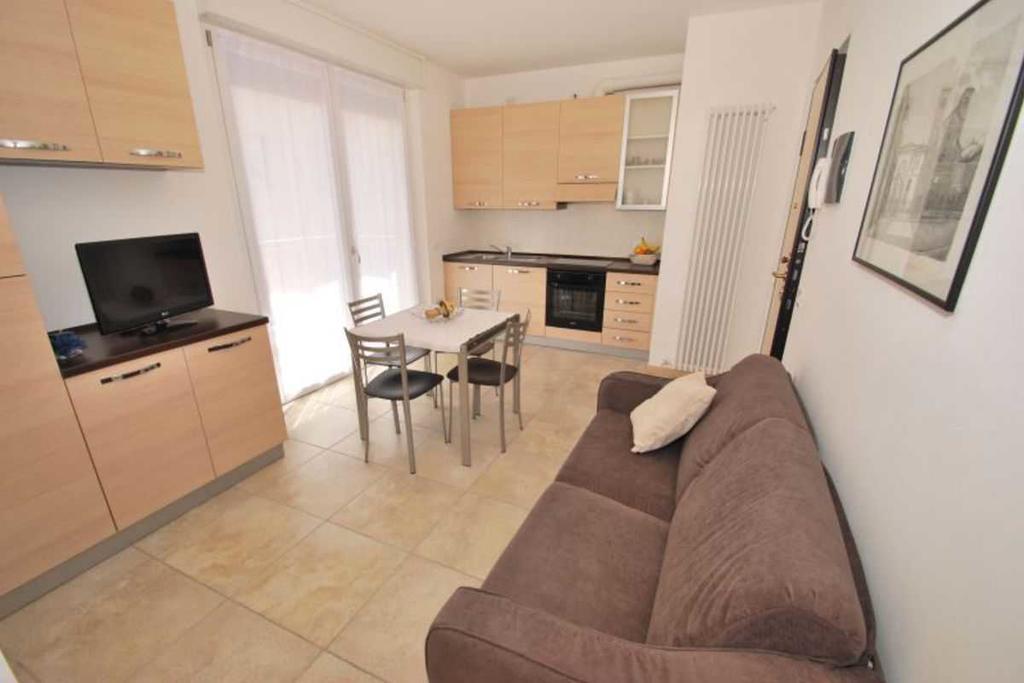 Residence Giuliana Dervio Eksteriør bilde